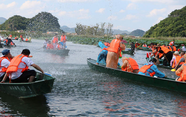 泼水之旅进行时！